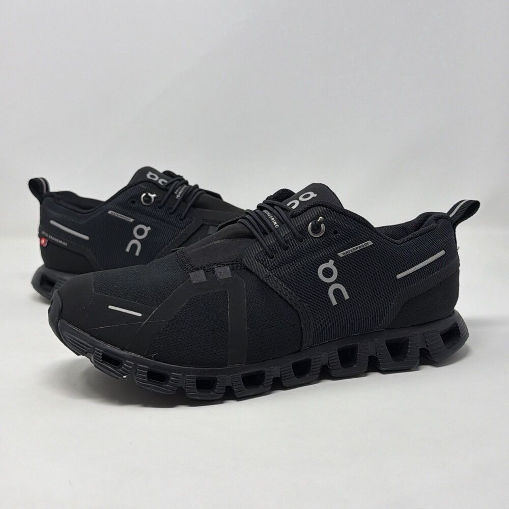 On Cloud 5 Waterproof All Black Running Shoes Women’s US 6 EU 37 AUTH